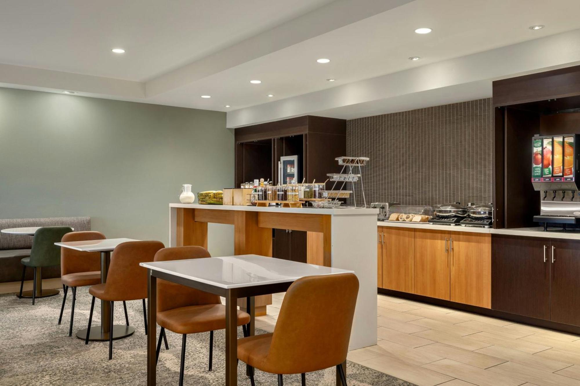Towneplace Suites By Marriott Alexandria Eksteriør billede