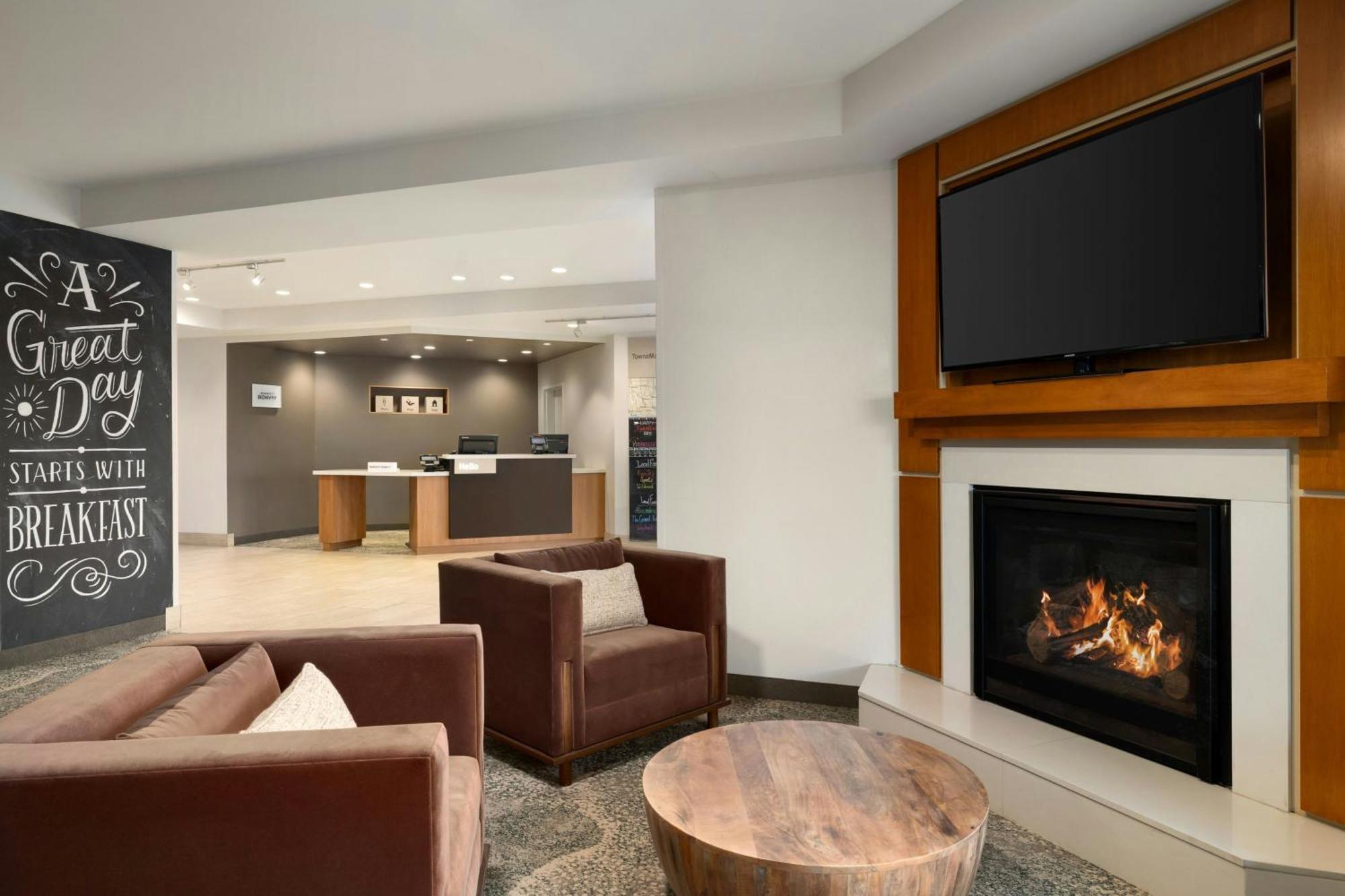 Towneplace Suites By Marriott Alexandria Eksteriør billede