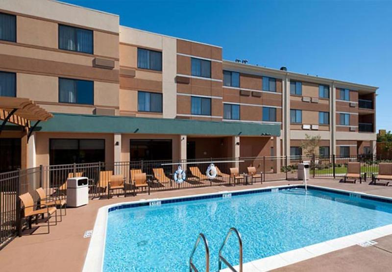 Towneplace Suites By Marriott Alexandria Eksteriør billede