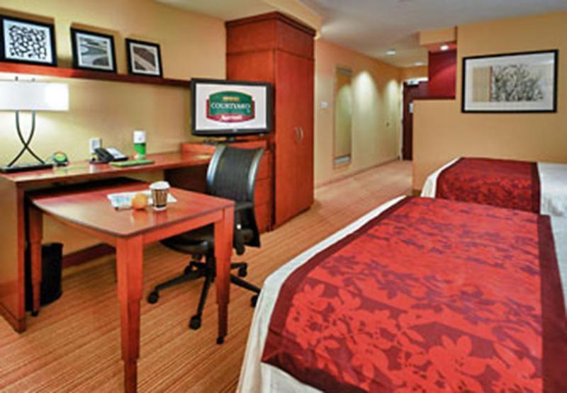 Towneplace Suites By Marriott Alexandria Eksteriør billede