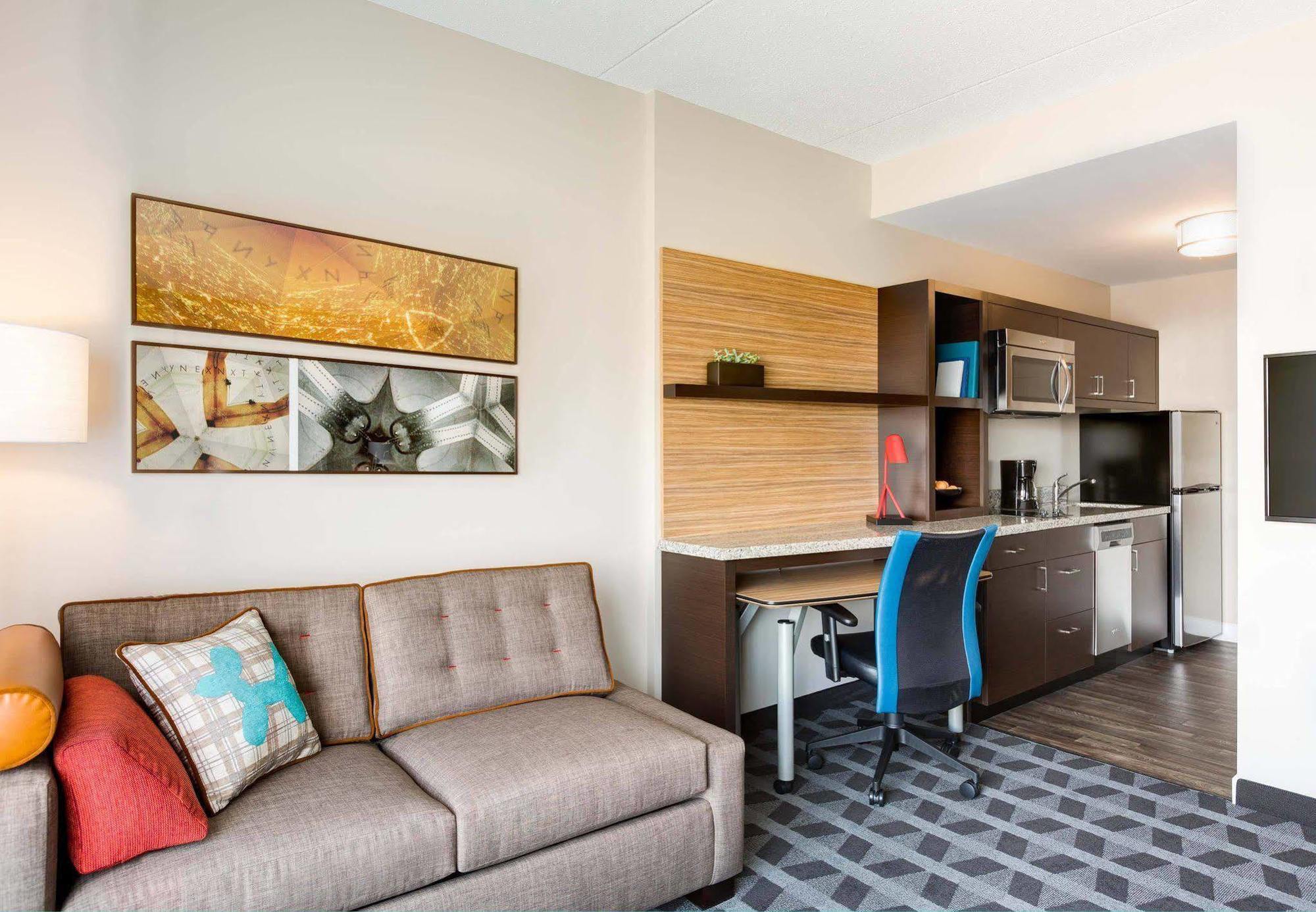 Towneplace Suites By Marriott Alexandria Eksteriør billede
